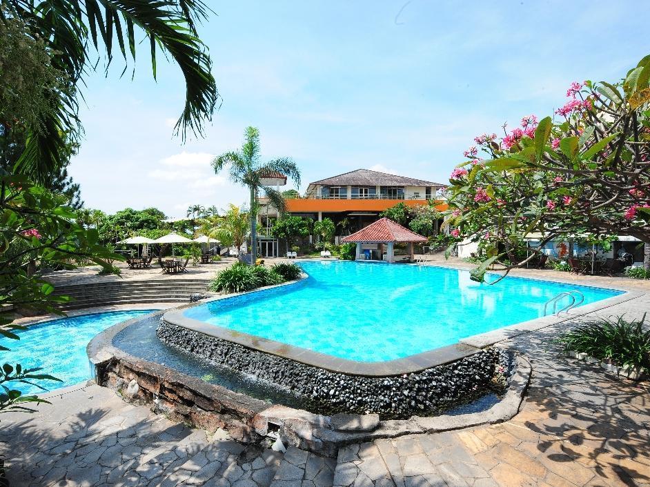 Patra Semarang Hotel & Convention Exterior foto